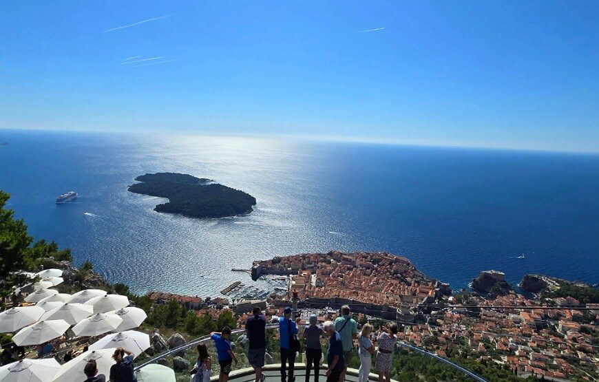 Dubrovnik Scenic Tour – Breathtaking Views & Dalmatian Lunch in 5 Hours
