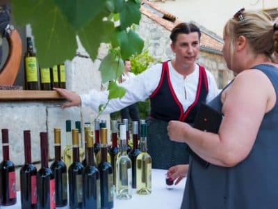 Dubrovnik Scenic Tour – Breathtaking Views & Dalmatian Lunch/Dinner in 5 Hours