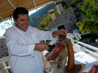 Dubrovnik Scenic Tour – Breathtaking Views & Dalmatian Lunch/Dinner in 5 Hours