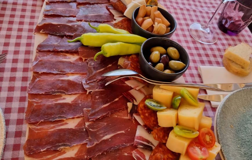 Dubrovnik Scenic Tour – Breathtaking Views & Dalmatian Lunch in 5 Hours